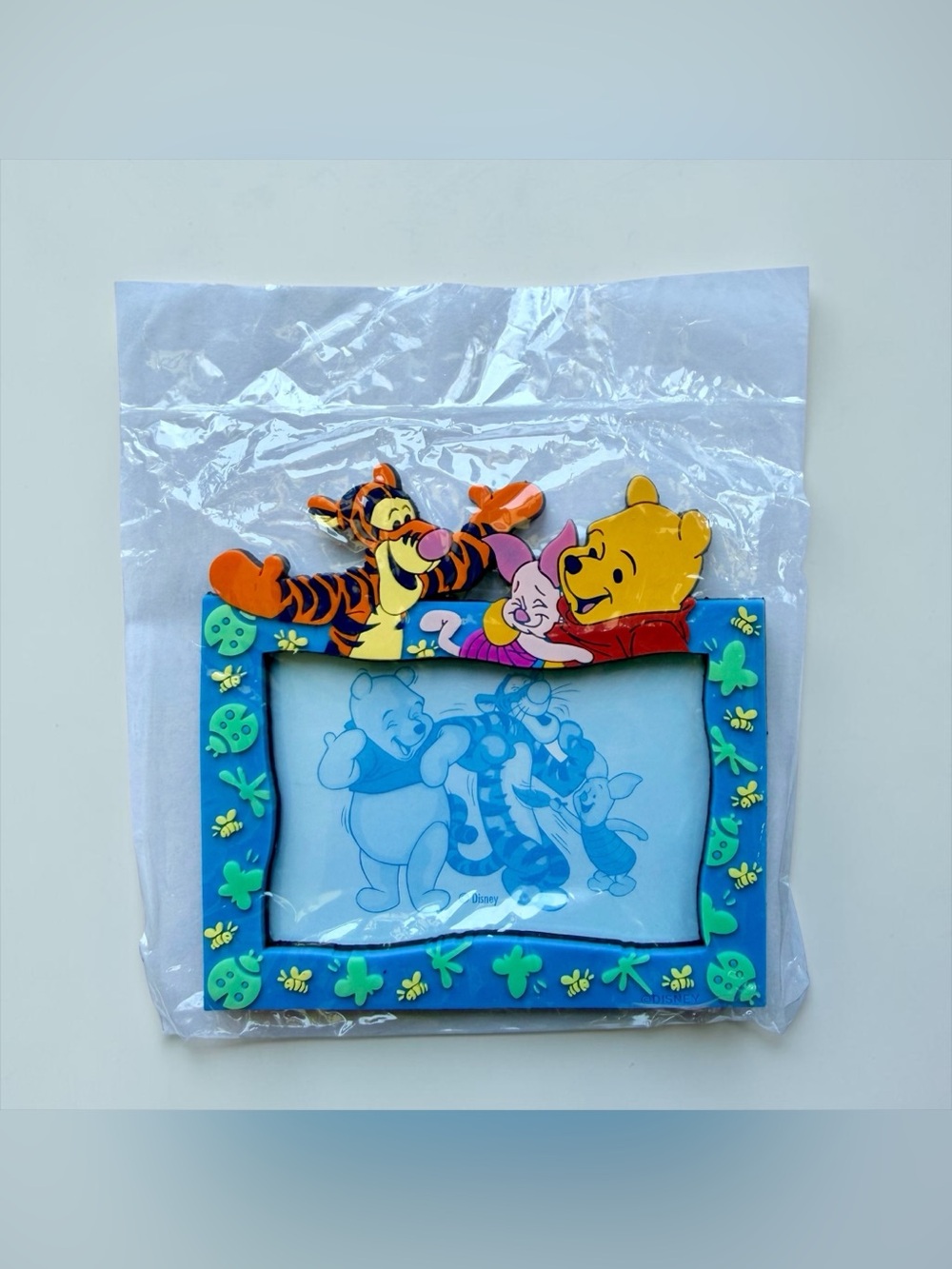 Vintage 2001 Disney Winnie the Pooh 3D Magnetic Frame Tigger Piglet NOS FLOMO